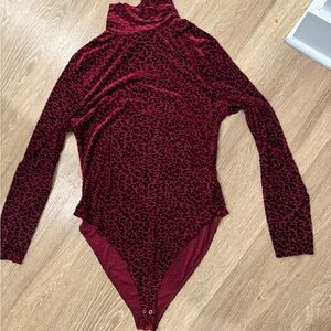 Long sleeve body suit